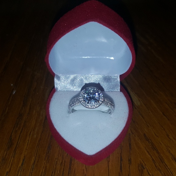 14K White Gold Filled Size 5 - Picture 2 of 3